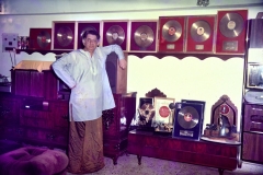 1990-poet-lyricist-Anand-Baksi-2