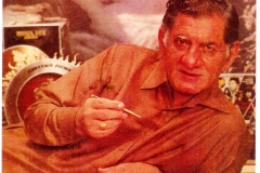 dad-with-gold-pen-1.46mb-size